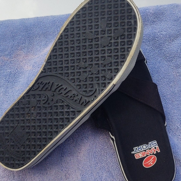 Shoes - Picture 2 of 4